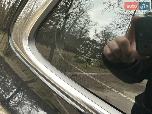 Чорний Субару Аутбек, об'ємом двигуна 2.46 л та пробігом 184 тис. км за 9900 $, фото 32 на Automoto.ua