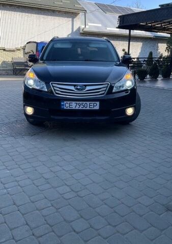 Черный Субару Аутбек, объемом двигателя 2.46 л и пробегом 200 тыс. км за 8950 $, фото 1 на Automoto.ua