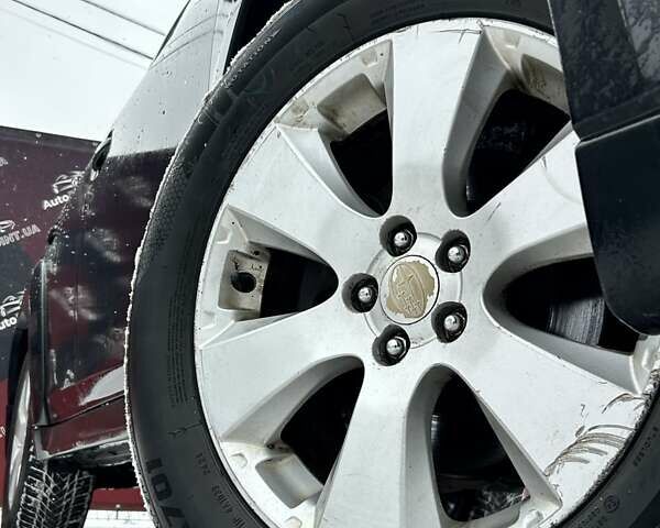 Черный Субару Аутбек, объемом двигателя 2.46 л и пробегом 304 тыс. км за 8500 $, фото 5 на Automoto.ua