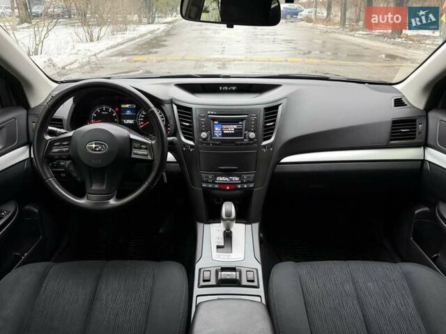 Чорний Субару Аутбек, об'ємом двигуна 2.46 л та пробігом 153 тис. км за 10900 $, фото 11 на Automoto.ua