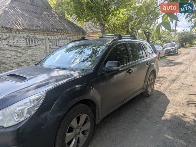 Черный Субару Аутбек, объемом двигателя 2 л и пробегом 311 тыс. км за 5500 $, фото 2 на Automoto.ua