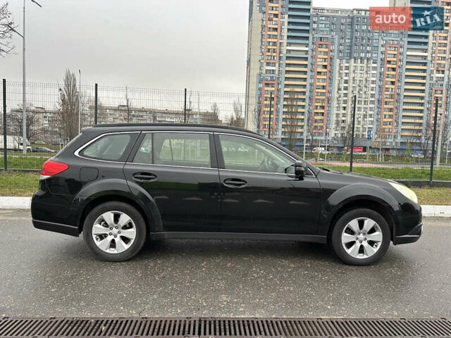 Черный Субару Аутбек, объемом двигателя 2.46 л и пробегом 284 тыс. км за 8990 $, фото 5 на Automoto.ua