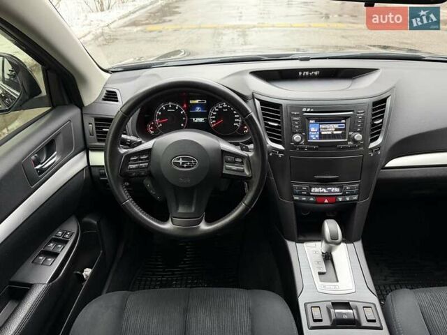 Чорний Субару Аутбек, об'ємом двигуна 2.46 л та пробігом 153 тис. км за 10900 $, фото 12 на Automoto.ua