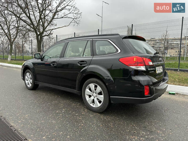 Черный Субару Аутбек, объемом двигателя 2.46 л и пробегом 284 тыс. км за 8990 $, фото 3 на Automoto.ua