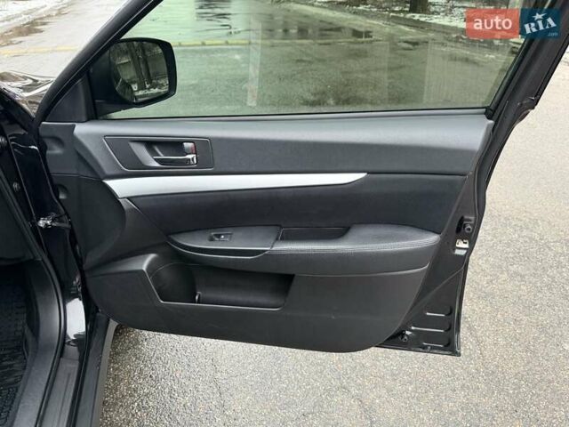 Чорний Субару Аутбек, об'ємом двигуна 2.46 л та пробігом 153 тис. км за 10900 $, фото 16 на Automoto.ua