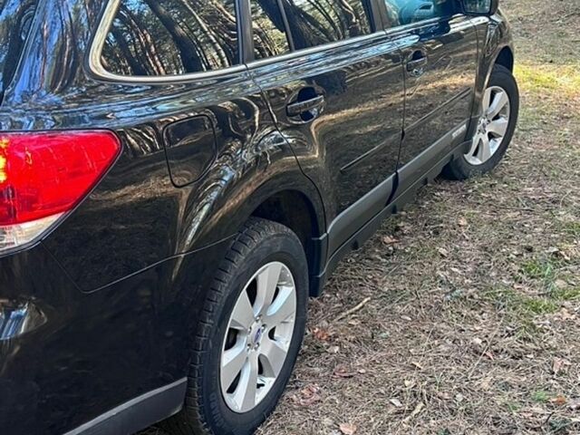 Чорний Субару Аутбек, об'ємом двигуна 2.5 л та пробігом 270 тис. км за 8700 $, фото 1 на Automoto.ua