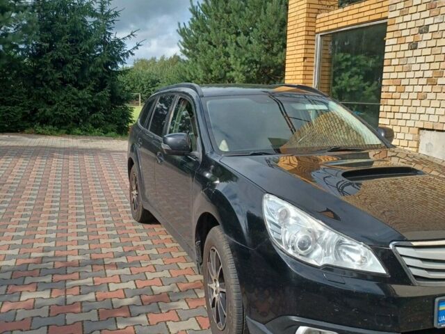 Чорний Субару Аутбек, об'ємом двигуна 2 л та пробігом 249 тис. км за 8500 $, фото 2 на Automoto.ua