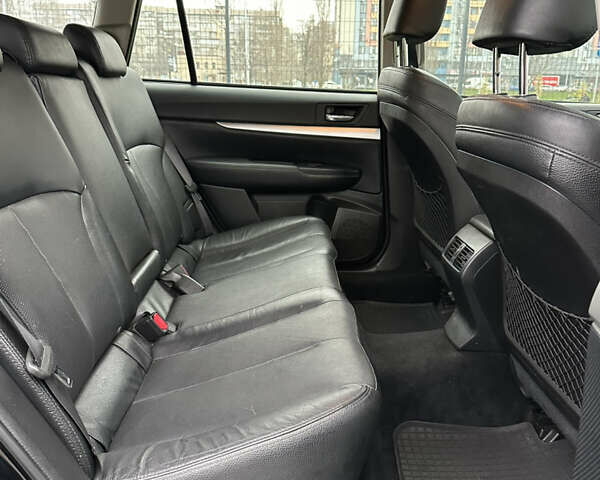 Черный Субару Аутбек, объемом двигателя 2.46 л и пробегом 284 тыс. км за 7950 $, фото 25 на Automoto.ua