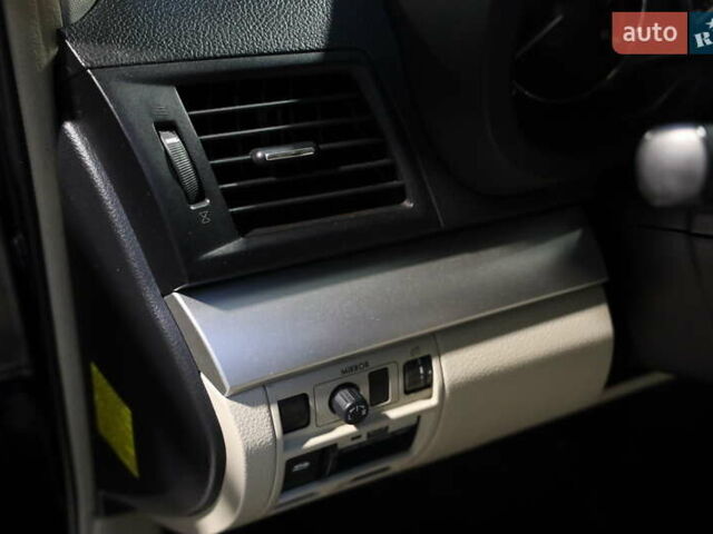 Чорний Субару Аутбек, об'ємом двигуна 2.46 л та пробігом 200 тис. км за 9800 $, фото 14 на Automoto.ua