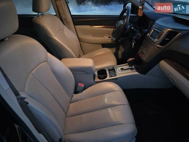 Черный Субару Аутбек, объемом двигателя 2.5 л и пробегом 249 тыс. км за 7999 $, фото 25 на Automoto.ua