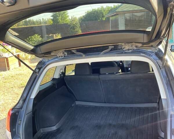 Черный Субару Аутбек, объемом двигателя 2.5 л и пробегом 221 тыс. км за 11000 $, фото 11 на Automoto.ua