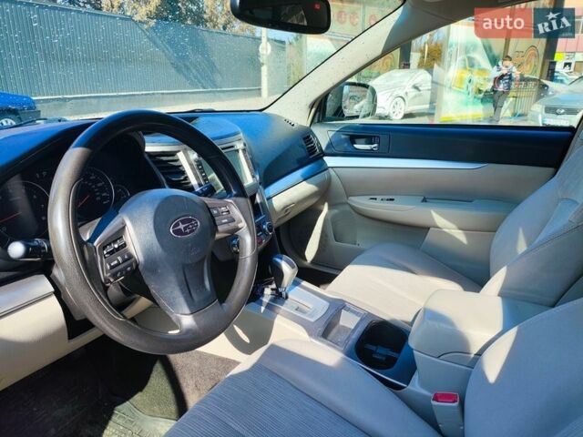 Чорний Субару Аутбек, об'ємом двигуна 2.46 л та пробігом 238 тис. км за 9500 $, фото 3 на Automoto.ua