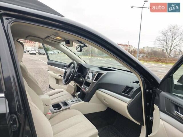 Черный Субару Аутбек, объемом двигателя 2.5 л и пробегом 238 тыс. км за 9800 $, фото 5 на Automoto.ua