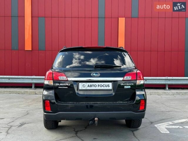 Чорний Субару Аутбек, об'ємом двигуна 2 л та пробігом 261 тис. км за 8990 $, фото 6 на Automoto.ua