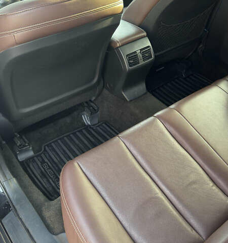 Чорний Субару Аутбек, об'ємом двигуна 2.46 л та пробігом 140 тис. км за 13500 $, фото 7 на Automoto.ua