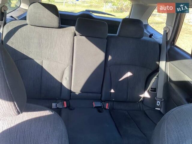 Черный Субару Аутбек, объемом двигателя 2.5 л и пробегом 221 тыс. км за 11000 $, фото 10 на Automoto.ua