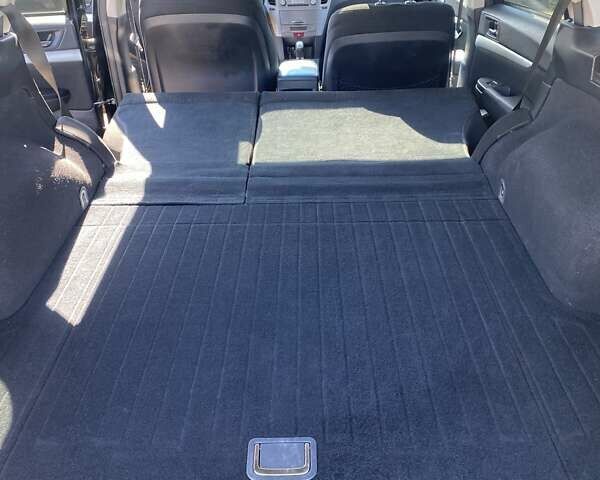 Черный Субару Аутбек, объемом двигателя 2.5 л и пробегом 221 тыс. км за 11000 $, фото 12 на Automoto.ua