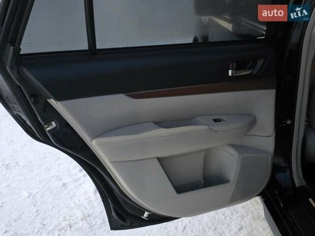 Черный Субару Аутбек, объемом двигателя 2.5 л и пробегом 249 тыс. км за 7999 $, фото 18 на Automoto.ua
