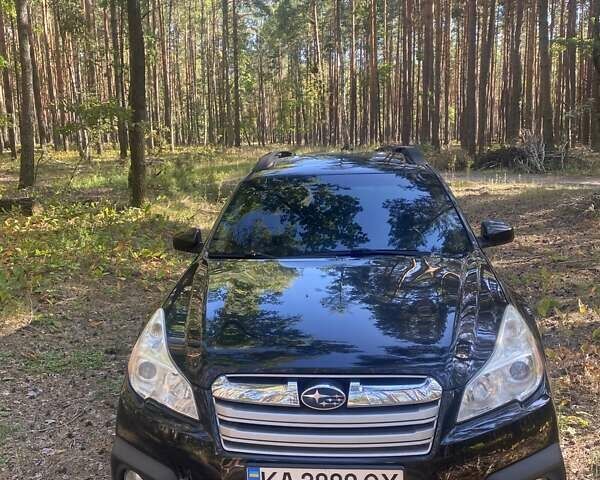 Черный Субару Аутбек, объемом двигателя 2.5 л и пробегом 221 тыс. км за 11000 $, фото 1 на Automoto.ua