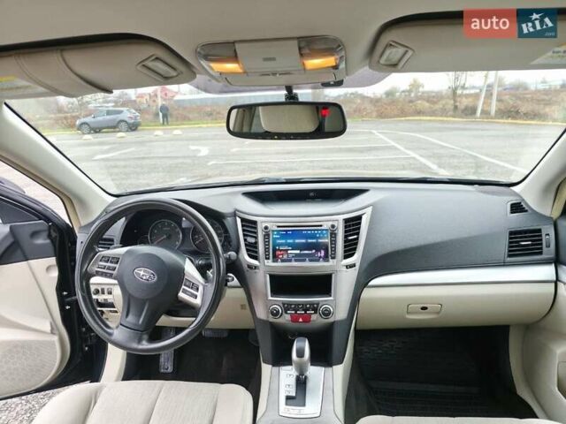 Черный Субару Аутбек, объемом двигателя 2.5 л и пробегом 238 тыс. км за 9800 $, фото 4 на Automoto.ua