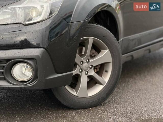 Черный Субару Аутбек, объемом двигателя 2.46 л и пробегом 197 тыс. км за 10800 $, фото 6 на Automoto.ua