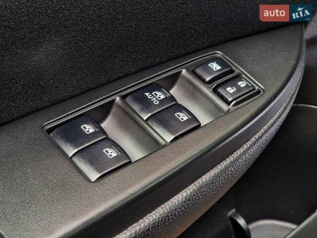 Черный Субару Аутбек, объемом двигателя 2.46 л и пробегом 122 тыс. км за 13490 $, фото 50 на Automoto.ua