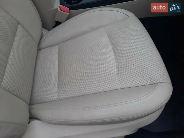 Черный Субару Аутбек, объемом двигателя 2 л и пробегом 240 тыс. км за 17000 $, фото 45 на Automoto.ua