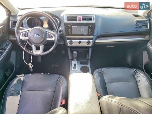 Черный Субару Аутбек, объемом двигателя 2.46 л и пробегом 116 тыс. км за 1900 $, фото 6 на Automoto.ua