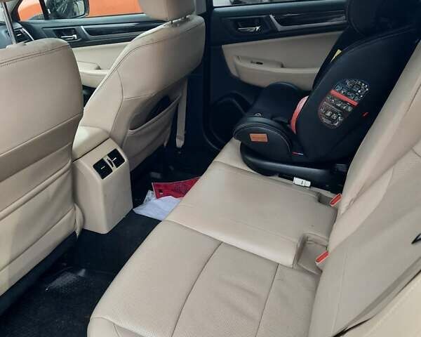 Черный Субару Аутбек, объемом двигателя 2 л и пробегом 240 тыс. км за 17000 $, фото 29 на Automoto.ua