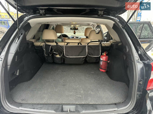 Чорний Субару Аутбек, об'ємом двигуна 2.5 л та пробігом 191 тис. км за 15000 $, фото 14 на Automoto.ua