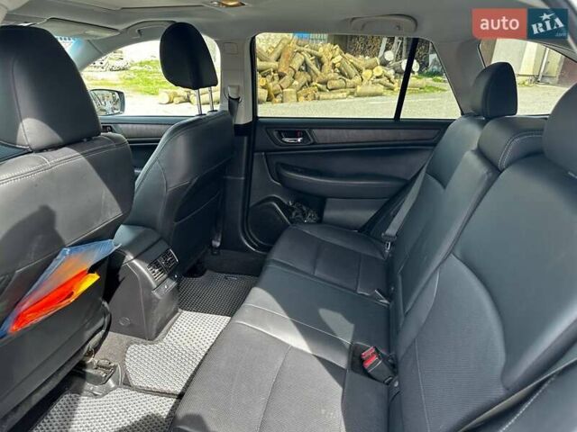 Черный Субару Аутбек, объемом двигателя 2.5 л и пробегом 175 тыс. км за 14400 $, фото 14 на Automoto.ua