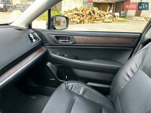 Черный Субару Аутбек, объемом двигателя 2.5 л и пробегом 175 тыс. км за 14400 $, фото 13 на Automoto.ua