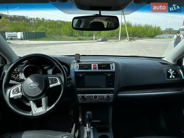 Черный Субару Аутбек, объемом двигателя 2.5 л и пробегом 175 тыс. км за 14400 $, фото 9 на Automoto.ua