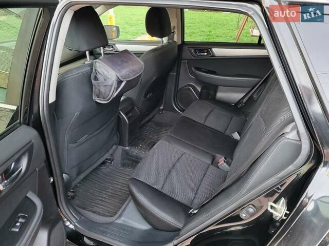 Черный Субару Аутбек, объемом двигателя 2.5 л и пробегом 106 тыс. км за 16850 $, фото 4 на Automoto.ua