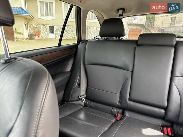 Черный Субару Аутбек, объемом двигателя 2.5 л и пробегом 175 тыс. км за 14400 $, фото 12 на Automoto.ua