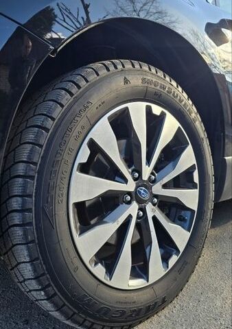 Чорний Субару Аутбек, об'ємом двигуна 2.5 л та пробігом 271 тис. км за 13500 $, фото 7 на Automoto.ua