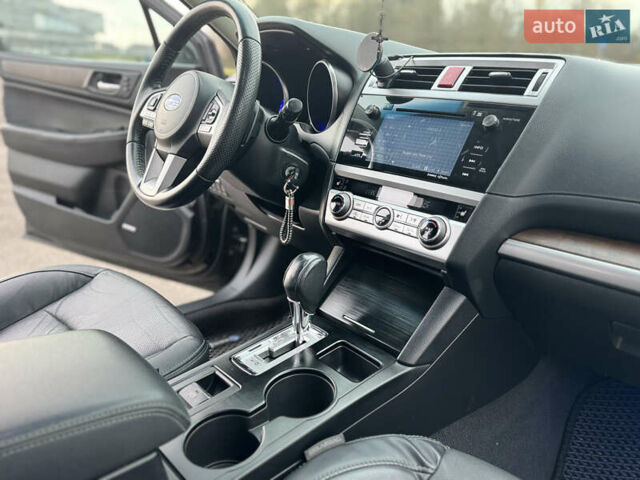 Черный Субару Аутбек, объемом двигателя 2.5 л и пробегом 125 тыс. км за 14990 $, фото 25 на Automoto.ua