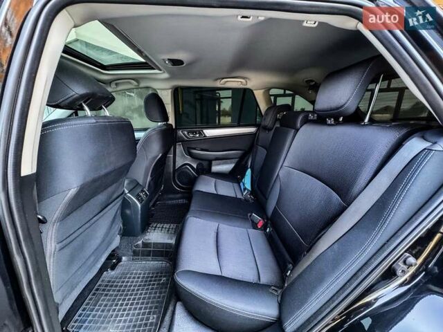 Черный Субару Аутбек, объемом двигателя 2 л и пробегом 130 тыс. км за 20000 $, фото 7 на Automoto.ua