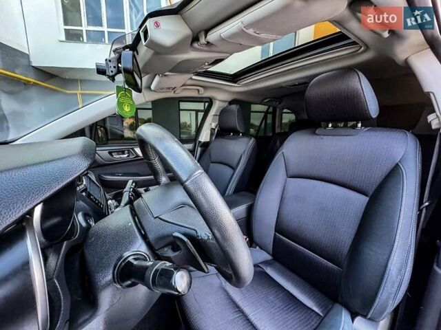 Черный Субару Аутбек, объемом двигателя 2 л и пробегом 130 тыс. км за 20000 $, фото 14 на Automoto.ua