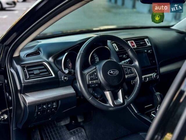 Черный Субару Аутбек, объемом двигателя 2 л и пробегом 130 тыс. км за 20000 $, фото 16 на Automoto.ua
