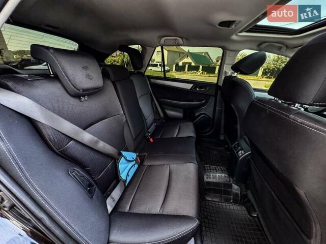 Черный Субару Аутбек, объемом двигателя 2 л и пробегом 130 тыс. км за 20000 $, фото 4 на Automoto.ua