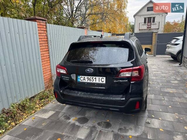 Черный Субару Аутбек, объемом двигателя 2.5 л и пробегом 97 тыс. км за 17200 $, фото 2 на Automoto.ua