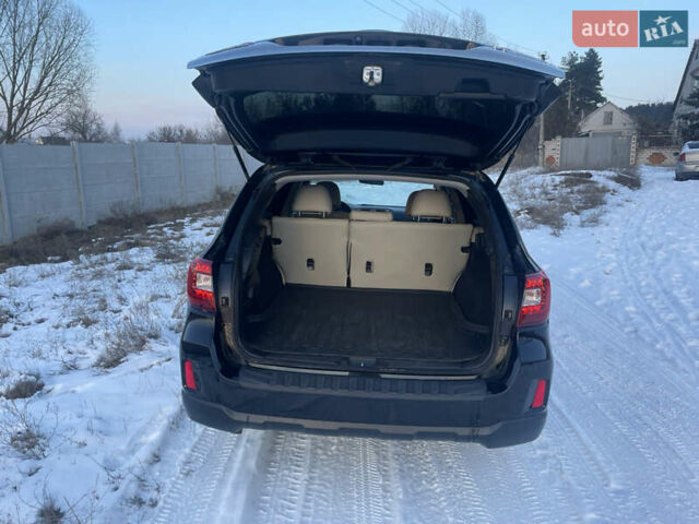 Черный Субару Аутбек, объемом двигателя 2.46 л и пробегом 140 тыс. км за 15000 $, фото 7 на Automoto.ua