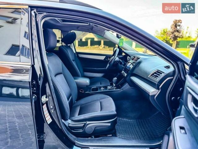 Черный Субару Аутбек, объемом двигателя 2 л и пробегом 130 тыс. км за 20000 $, фото 1 на Automoto.ua