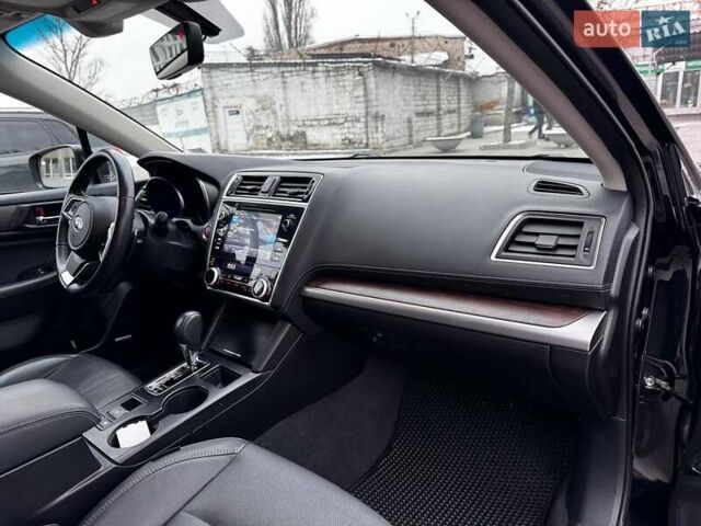 Черный Субару Аутбек, объемом двигателя 2.5 л и пробегом 151 тыс. км за 21500 $, фото 12 на Automoto.ua