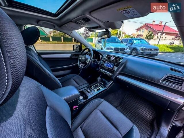 Черный Субару Аутбек, объемом двигателя 2 л и пробегом 130 тыс. км за 20000 $, фото 2 на Automoto.ua