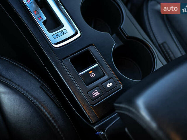 Черный Субару Аутбек, объемом двигателя 3.63 л и пробегом 200 тыс. км за 15700 $, фото 4 на Automoto.ua