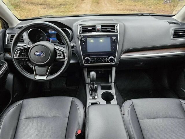 Черный Субару Аутбек, объемом двигателя 0 л и пробегом 153 тыс. км за 12500 $, фото 15 на Automoto.ua