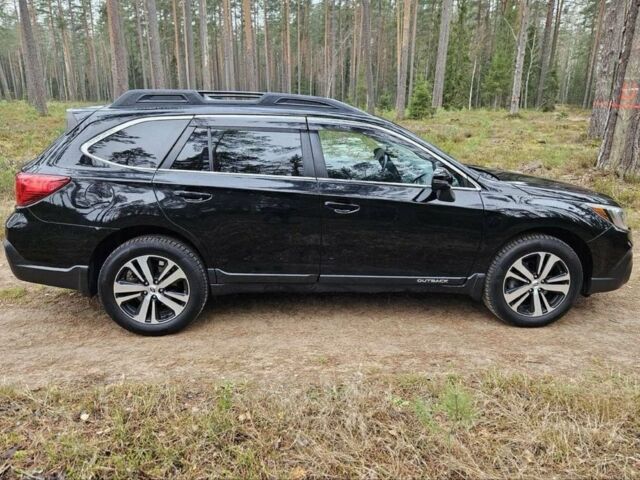 Черный Субару Аутбек, объемом двигателя 0 л и пробегом 153 тыс. км за 12500 $, фото 2 на Automoto.ua