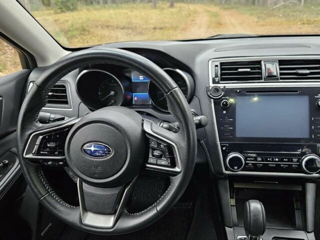 Черный Субару Аутбек, объемом двигателя 0 л и пробегом 153 тыс. км за 12500 $, фото 10 на Automoto.ua